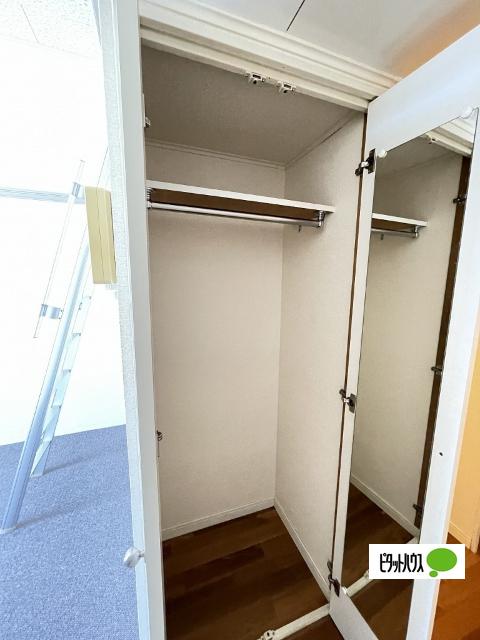 アゼリア（101） 収納