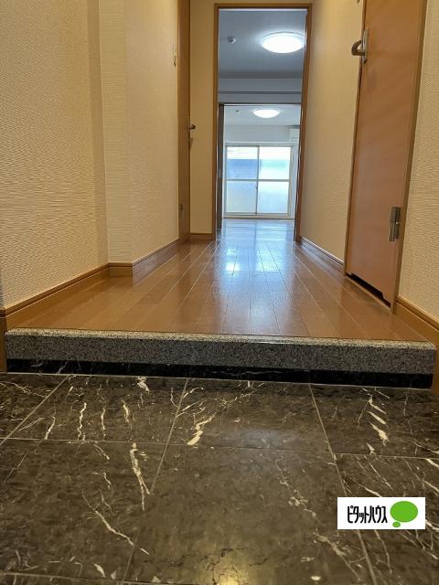 Ｕ−Ｂｕｉｌ三木町（203） 玄関