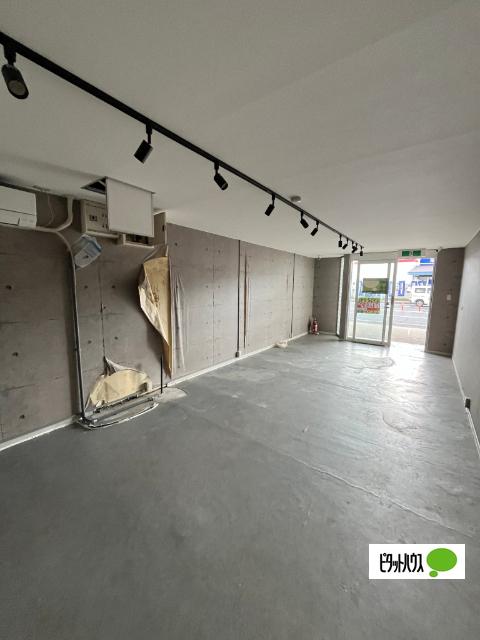 宝寿ビル（1F店舗） 室内
