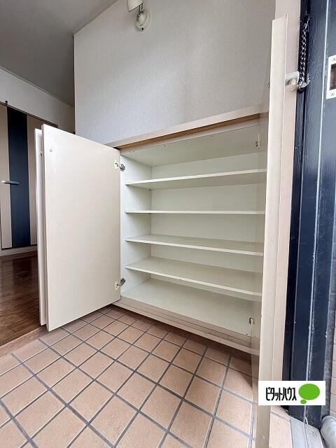 Wajima小雑賀マンション（603） 収納