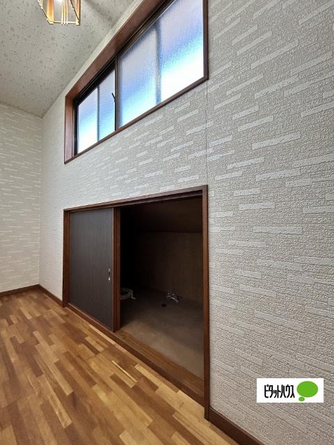 内原398-28戸建て 収納