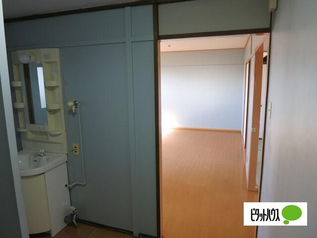 戸根マンション（406） 玄関