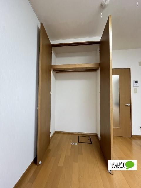 パープルハイツ（101） 収納