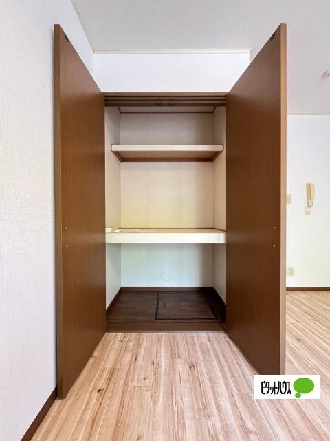 メディハイツ和歌川（102） 収納