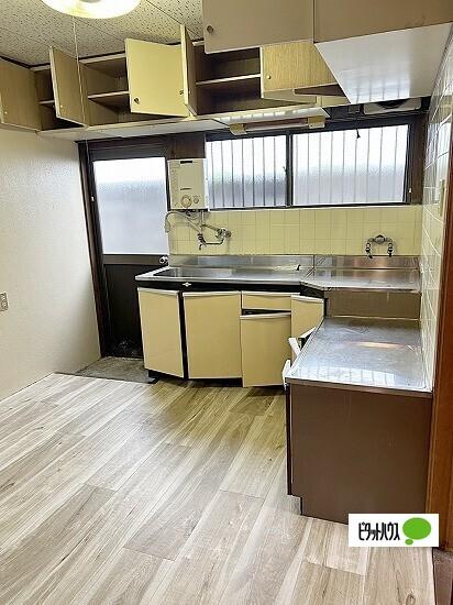 東高松１丁目戸建て キッチン