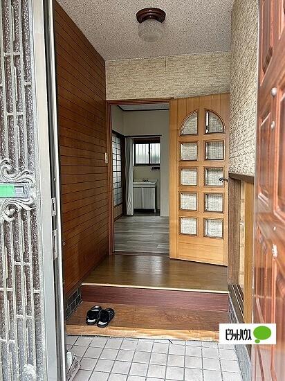 東高松１丁目戸建て 玄関