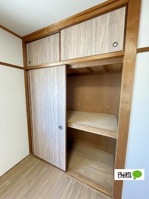 メゾンフェリス楠見中（301） 収納