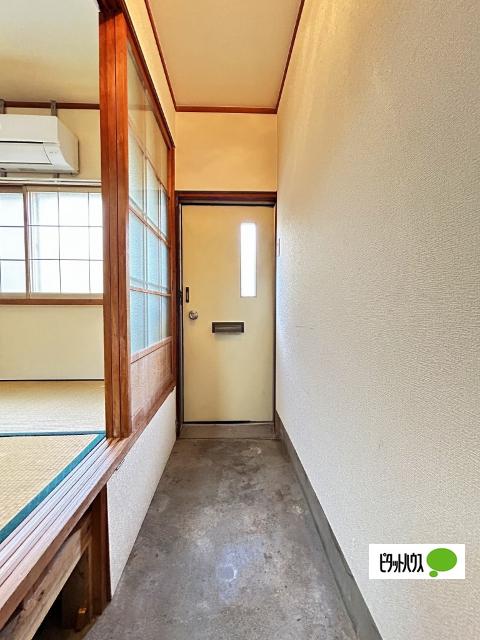 和歌山市和歌浦東一戸建 玄関