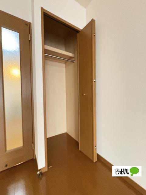 フジパレス手平（110） 収納