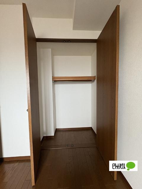 メゾン梶取（503） 収納