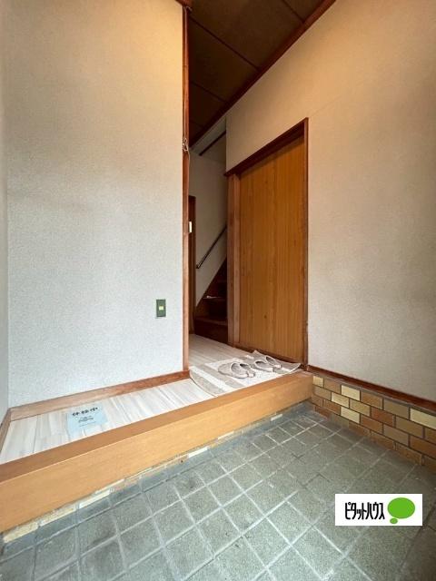 杭ノ瀬143-23 玄関