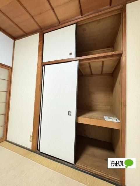 ヴィラ中之島（10） 収納