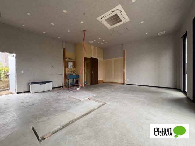 島本店舗 室内