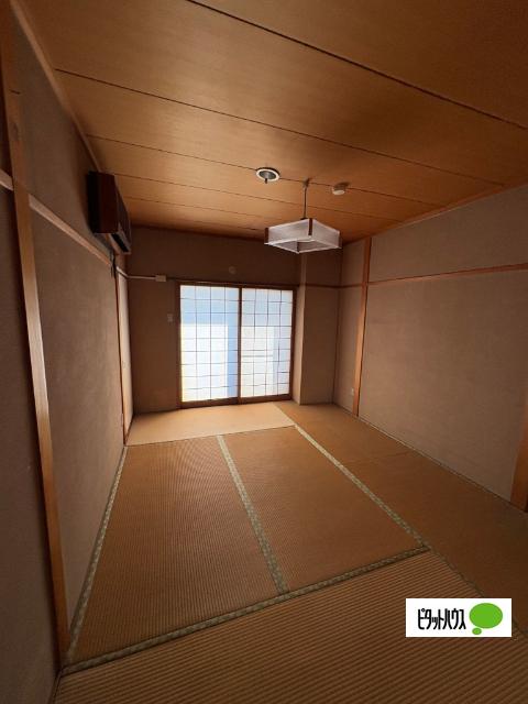 小雑賀事務所・倉庫・居宅 室内