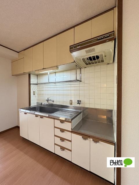 ロイヤルハイツ吉田（302） キッチン