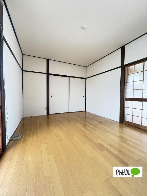 和歌山市鳴神一戸建 リビング
