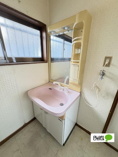 和歌山市西庄一戸建 洗面