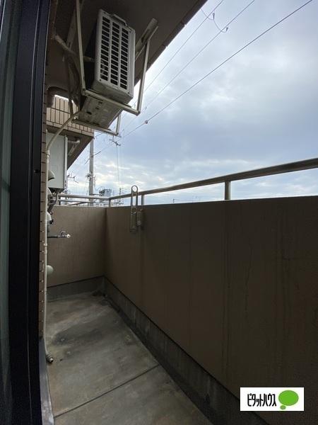 シャルマンフジ和歌山参番館（303） バルコニー