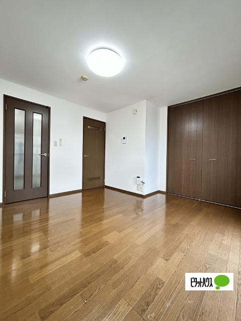 メゾン紀三井寺Ⅰ（305） リビング