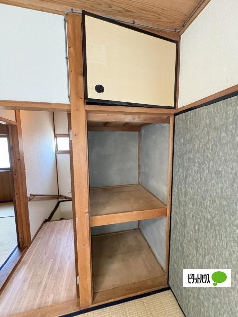 和歌山市六十谷戸建（-） 収納