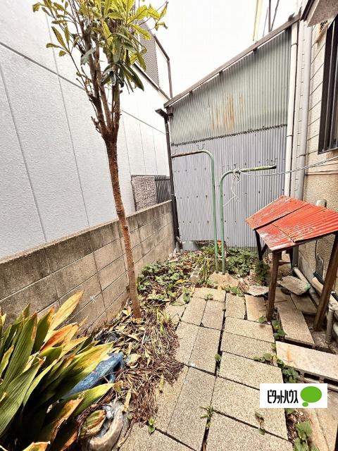 新堀東2-4-29戸建 庭