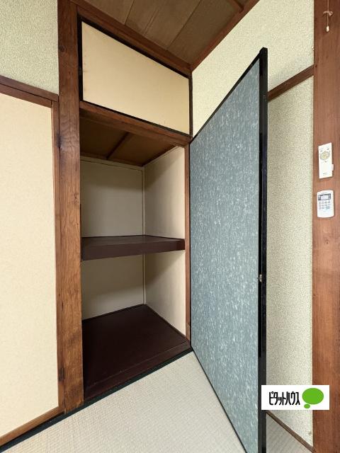 西本住宅（S-02） 収納