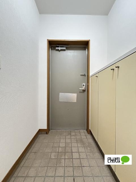 コンフォート紀三井寺（106） 玄関