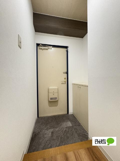 第２ルネみなと（303） 玄関
