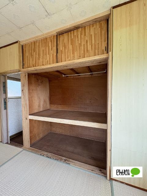 園部車庫付き戸建て?（-） 収納