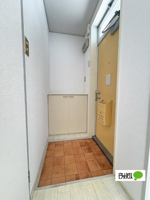 神波ハイツ（205） 玄関