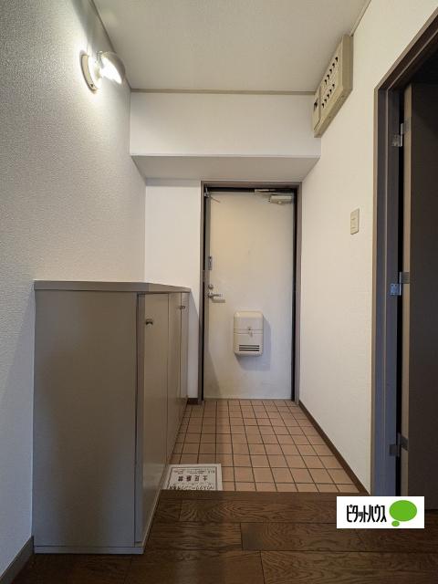 Wajima小雑賀マンション（303） 玄関