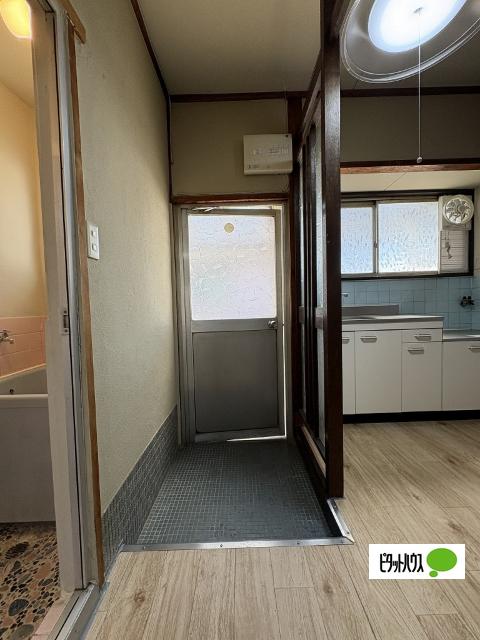 乙井マンション（28） 玄関