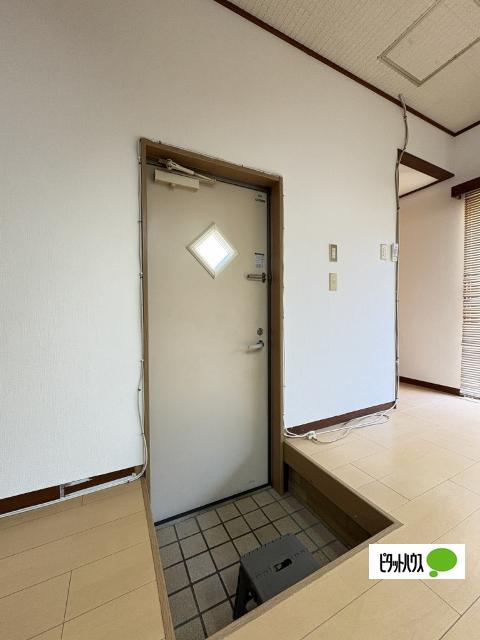 和歌山市西庄一戸建 玄関