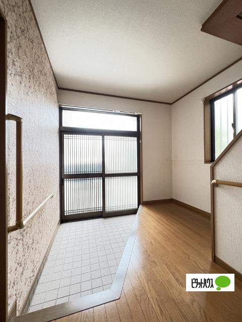 岩出市中黒戸建（-） 玄関