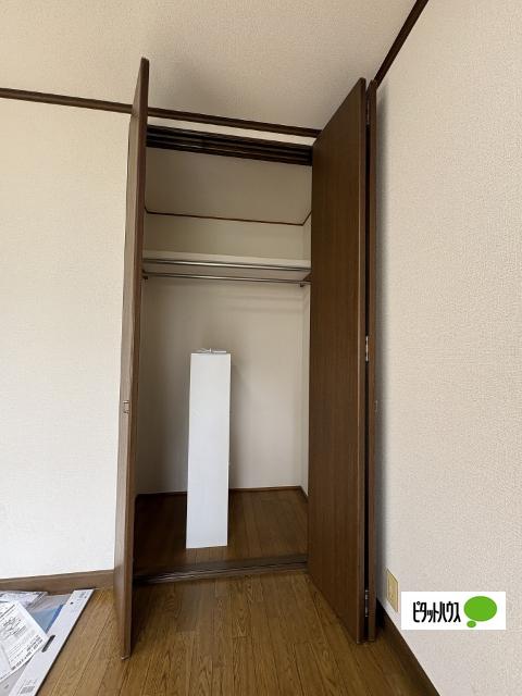 リブイン中之島（103） 収納