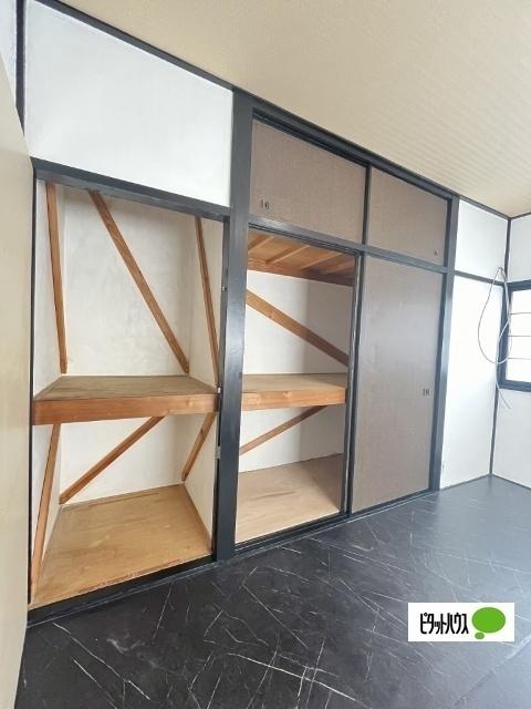 和歌山市杭ノ瀬一戸建 収納