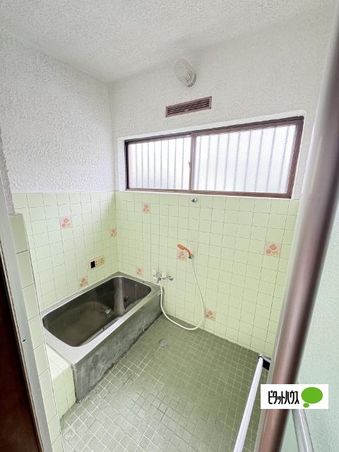 和歌山市川辺一戸建 バス／シャワー