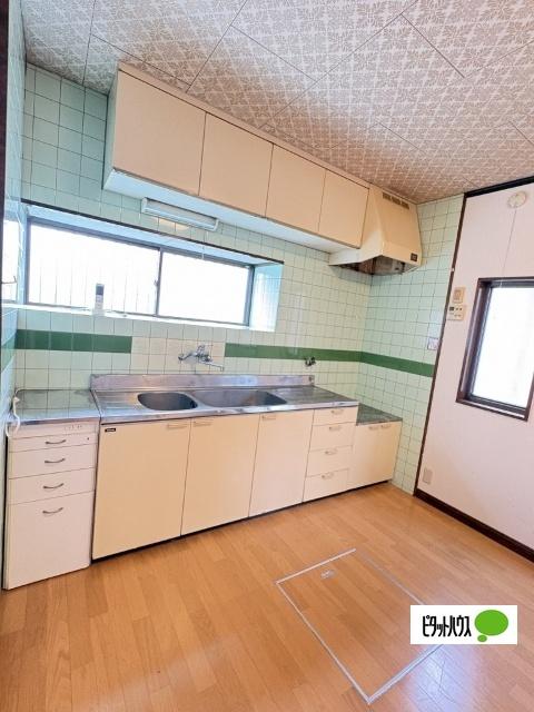 和歌山市川辺一戸建 キッチン