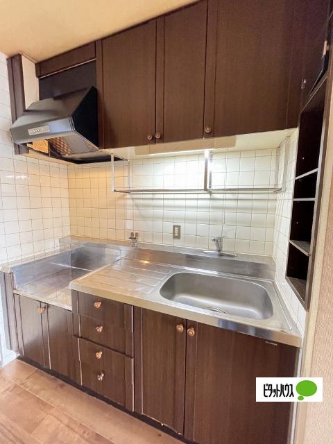 シャルル岩出（302） 部屋画像