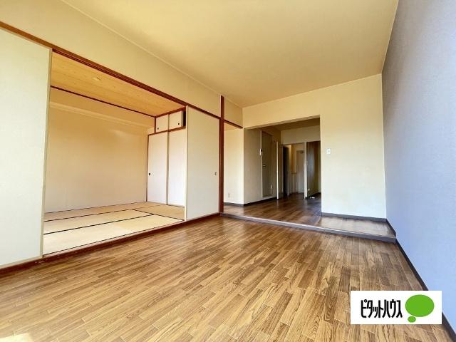 シャルル岩出（302） 部屋画像