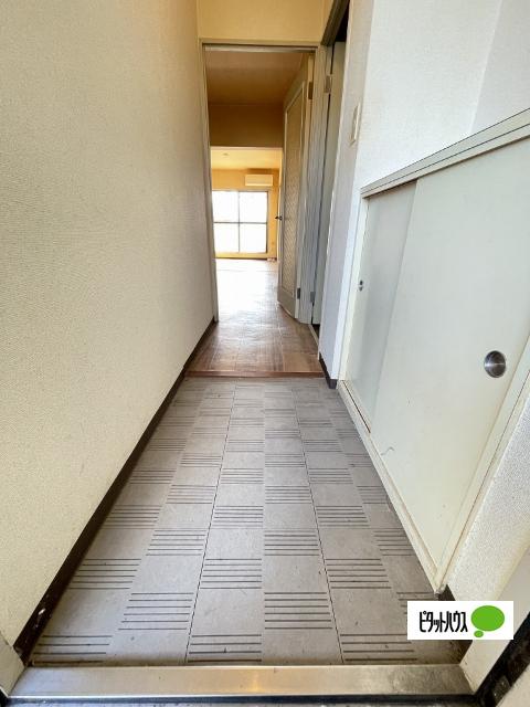 シャルル岩出（302） 部屋画像
