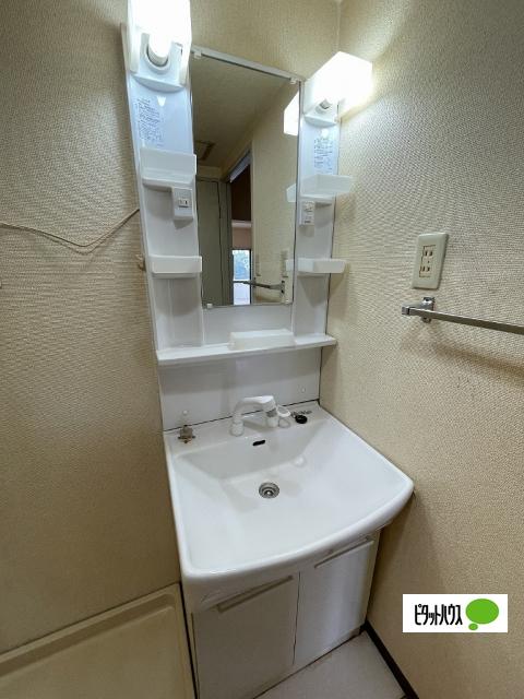 シャルル岩出（302） 部屋画像