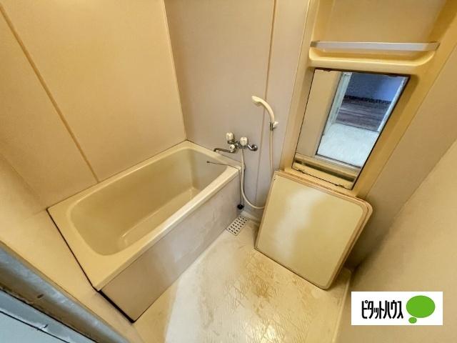 シャルル岩出（302） 部屋画像