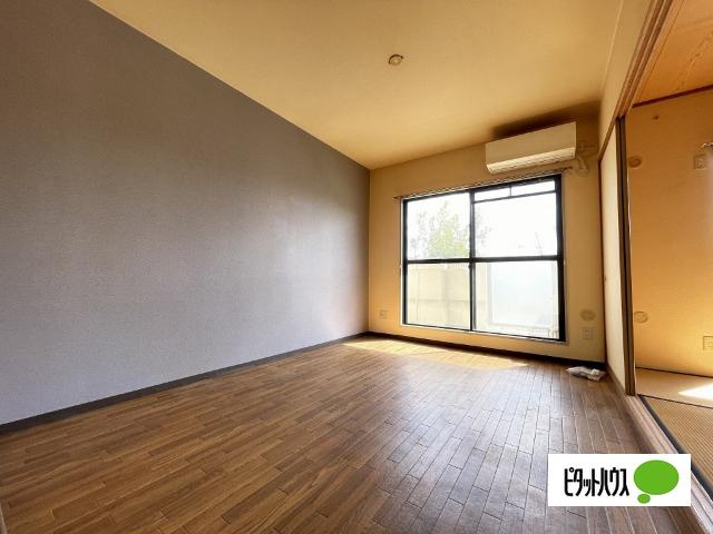 シャルル岩出（302） 部屋画像