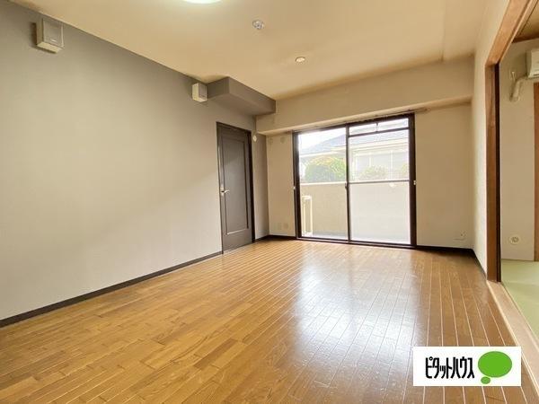 和歌山市塩屋マンション リビング