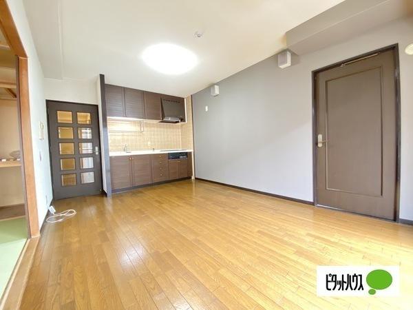 和歌山市塩屋マンション リビング