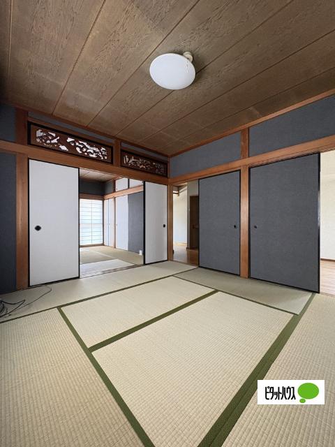 岩出市山崎戸建（-） リビング