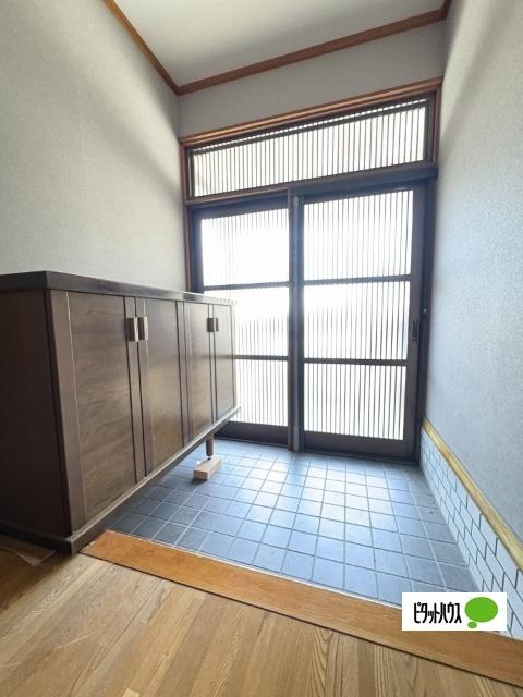 岩出市山崎戸建（-） 玄関