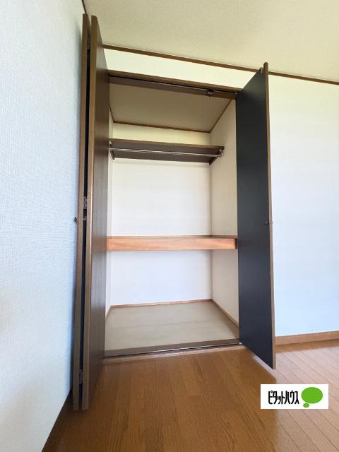エスポワール中之島（302） 収納