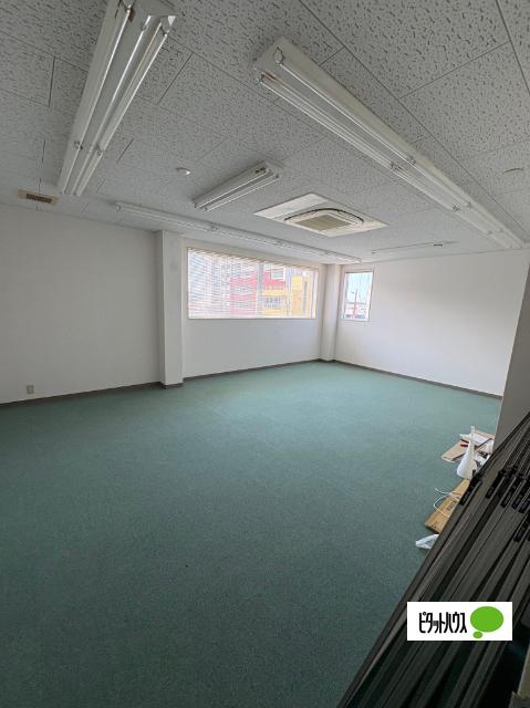 MKビル（3F） 室内
